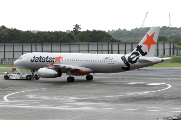 JA10JJ · Airbus A320-232 · (NRT / RJAA)