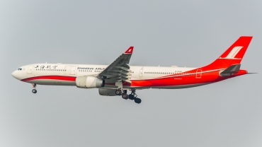 B-6096 · Airbus A330-343 · (SHA / ZSSS)