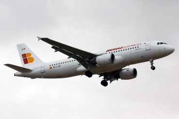 EC-LUD · Airbus A320-214 · (LPA / GCLP)