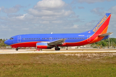 N682SW · Boeing 737-3Y0 · (FLL / KFLL)