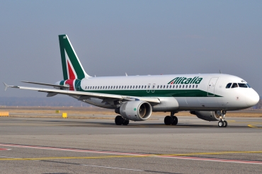 EI-IKB · Airbus A320-214 · (MXP / LIMC)
