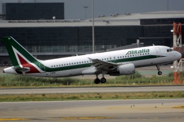 I-BIKI · Airbus A320-214 · (FCO / LIRF)