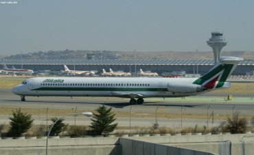I-DATR (53234) 1995 McDonnell Douglas MD-82