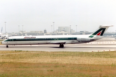 I-DAVB · McDonnell Douglas MD-82 · (LIS / LPPT)