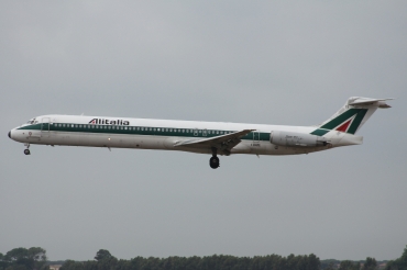 I-DATE · McDonnell Douglas MD-82 · (FCO / LIRF)