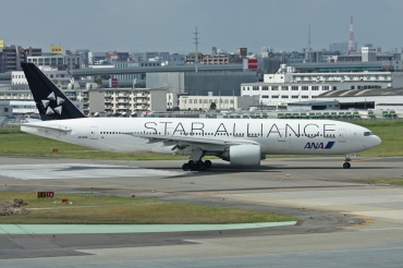 JA712A · Boeing 777-281 · (FUK / RJFF)