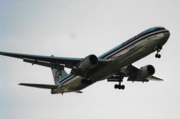 N319AA · Boeing 767-223/ER · (LHR / EGLL)
