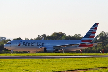 N349AN · Boeing 767-323/ER · (MAN / EGCC)