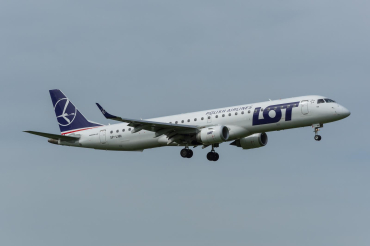 SP-LNN · Embraer ERJ-195AR · (WAW / EPWA)