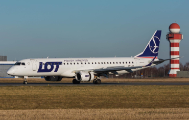SP-LNM · Embraer ERJ-195A · (RZE / EPRZ)