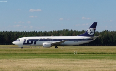 SP-LLB · Boeing 737-45D · (NUE / EDDN)