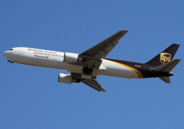 N345UP · Boeing 767-34AF/ER · (NRT / RJAA)