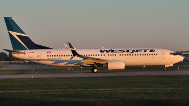 C-GZWS · Boeing 737-8CT · (YUL / CYUL)