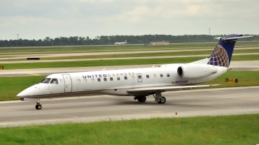 N12530 · Embraer ERJ-135LR · (IAH / KIAH)