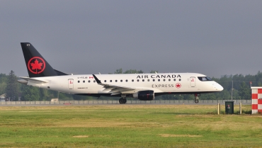 C-FEJB · Embraer 170-200STD · (YUL / CYUL)