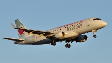 C-FUJE · Embraer 170-200LR · (YUL / CYUL)