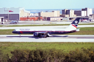 G-BPEB · Boeing 757-236 · (LIS / LPPT)