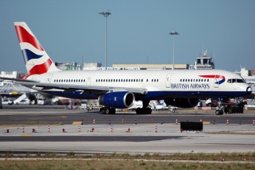 G-BPEC · Boeing 757-236 · (LIS / LPPT)