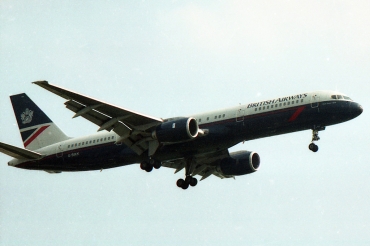 G-BIKK · Boeing 757-236 · (LHR / EGLL)