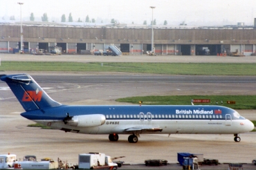G-PKBE · McDonnell Douglas DC-9-32 · (LHR / EGLL)