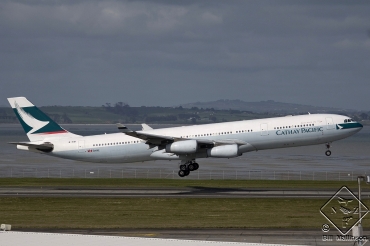 B-HXI · Airbus A340-313 · (AKL / NZAA)