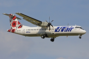 UR-UTH · ATR-72-500 · (VKO / UUWW)