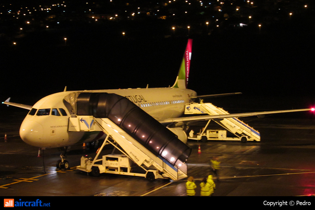 CS-TNT · Airbus A320-214 · (FNC / LPMA)