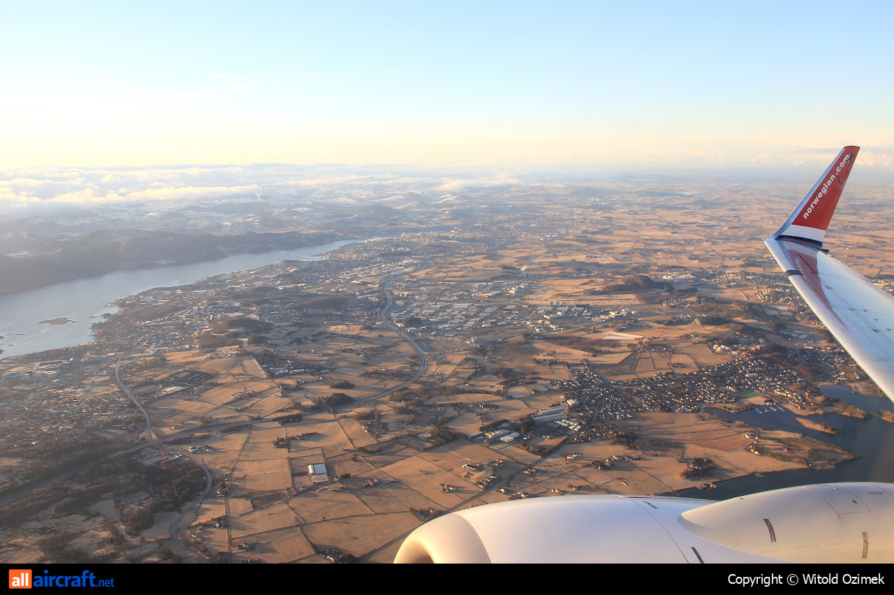 LN-NOZ · Boeing 737-8JP(WL) · -