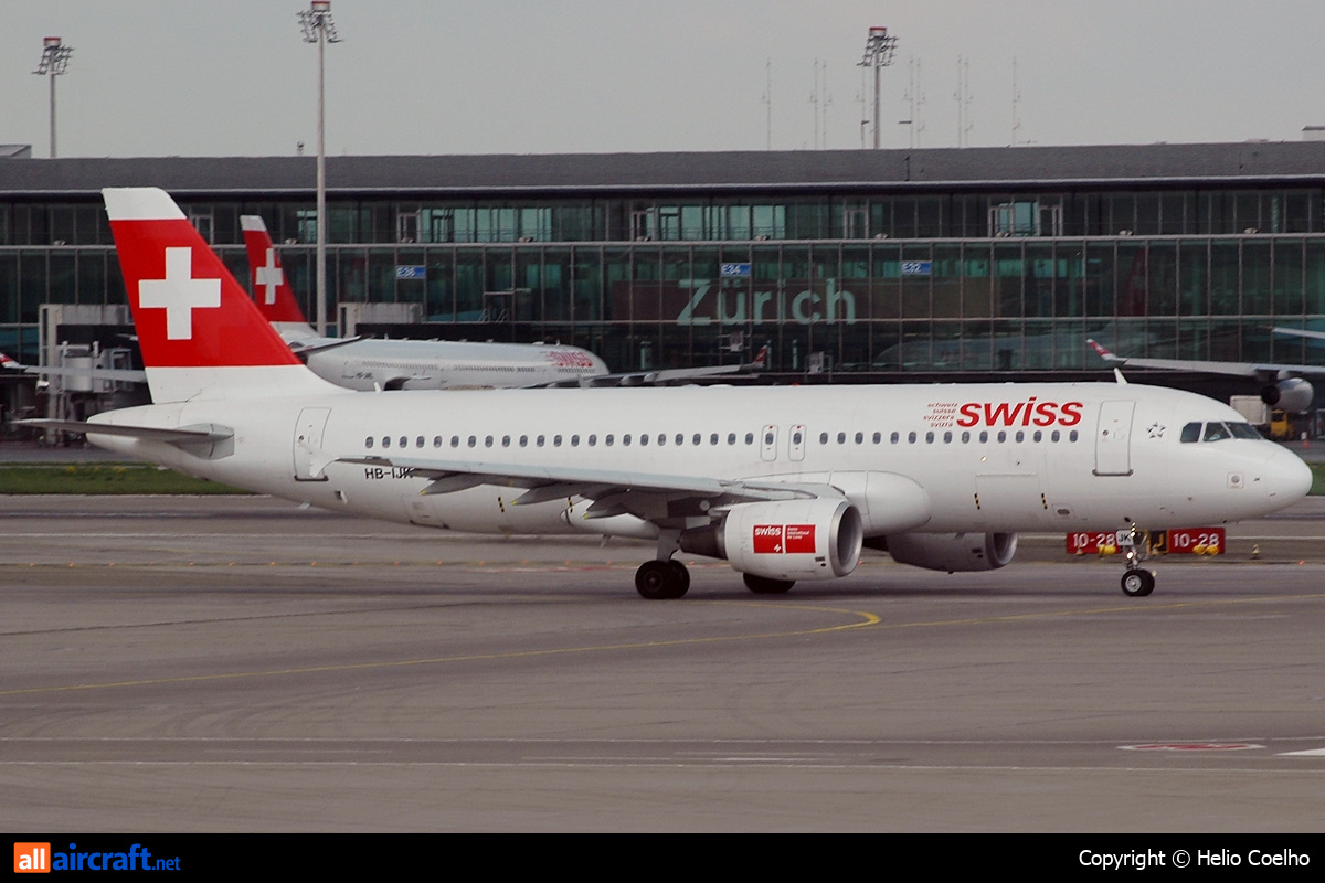 HB-IJK · Airbus A320-214 · (ZRH / LSZH)