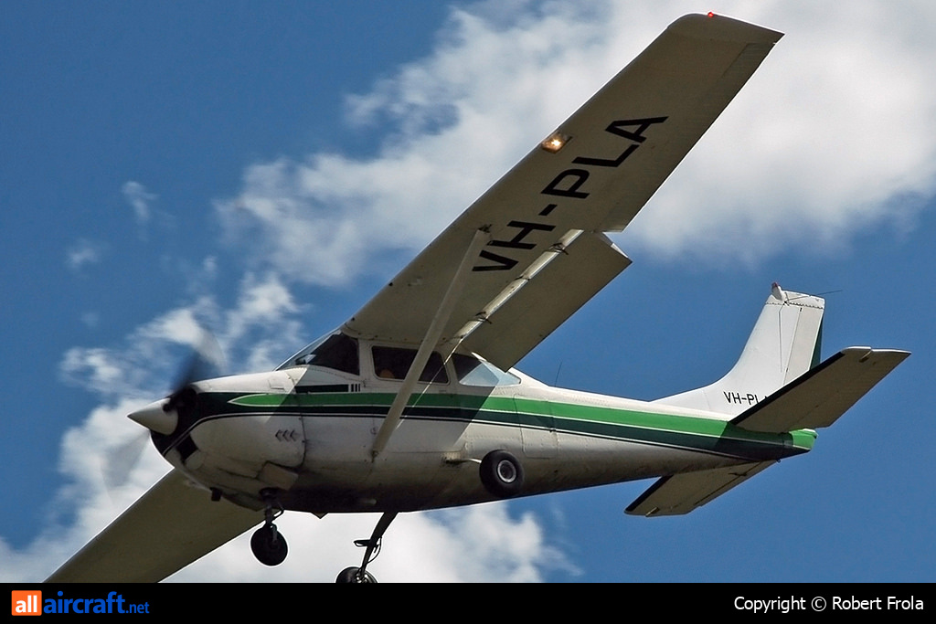 VH-PLA · Cessna 182H Skylane · (YKBN)