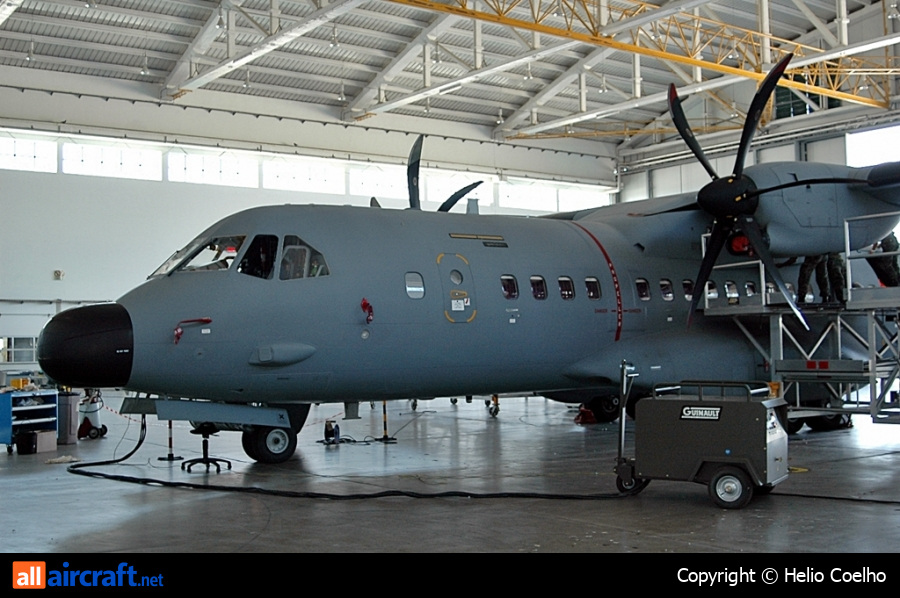 16702 · CASA C-295M · (LPMT)