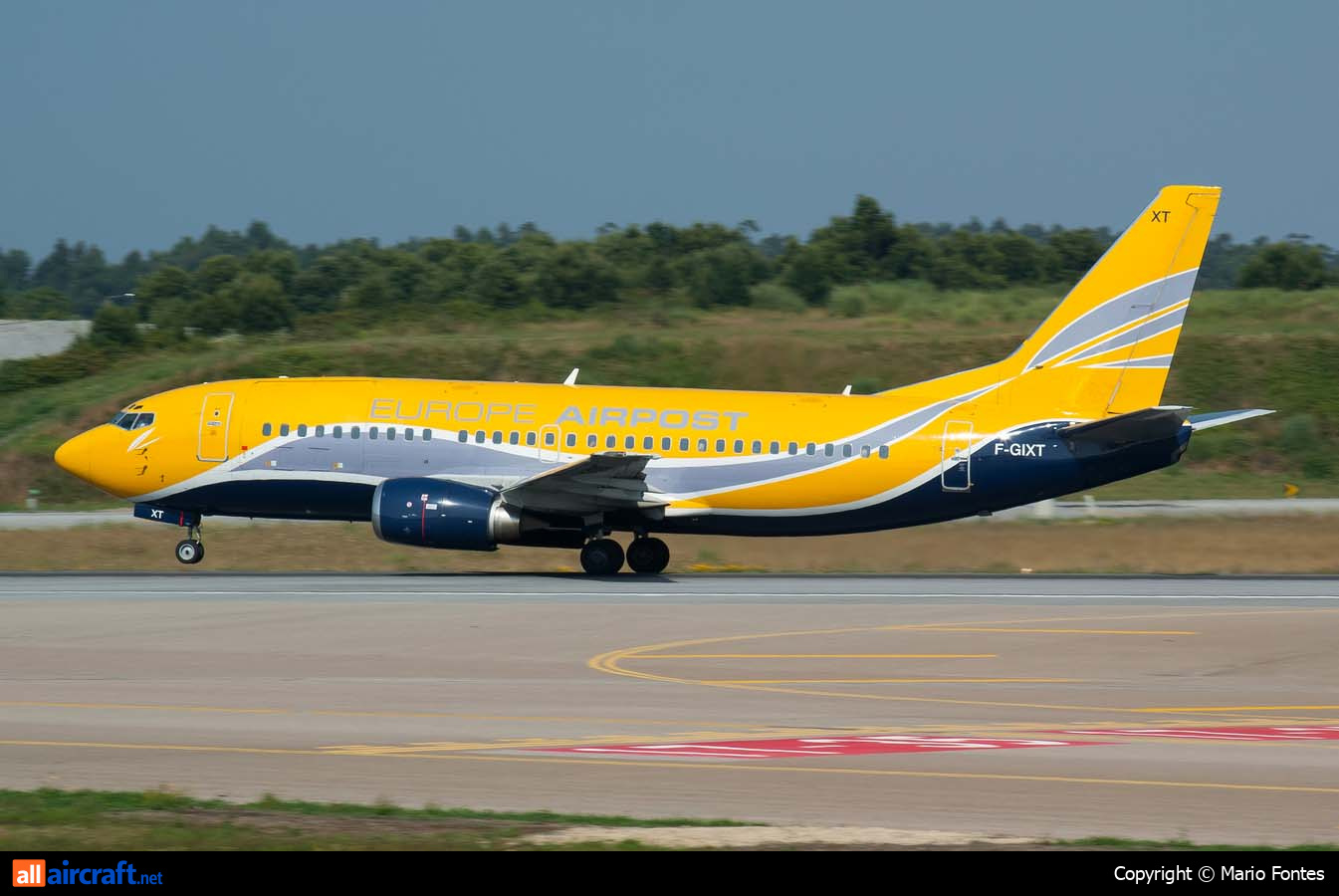 F-GIXT · Boeing 737-39M(QC) · (OPO / LPPR)