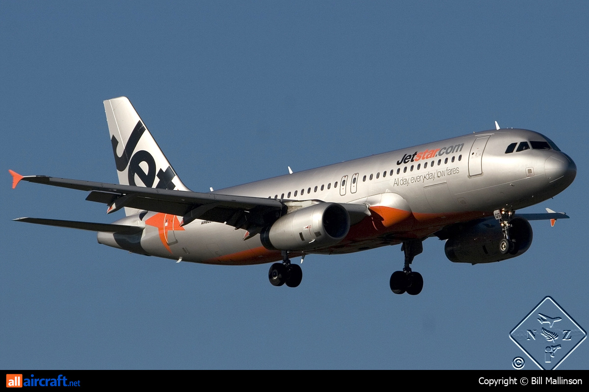 VH-VQS · Airbus A320-232 · (CHC / NZCH)