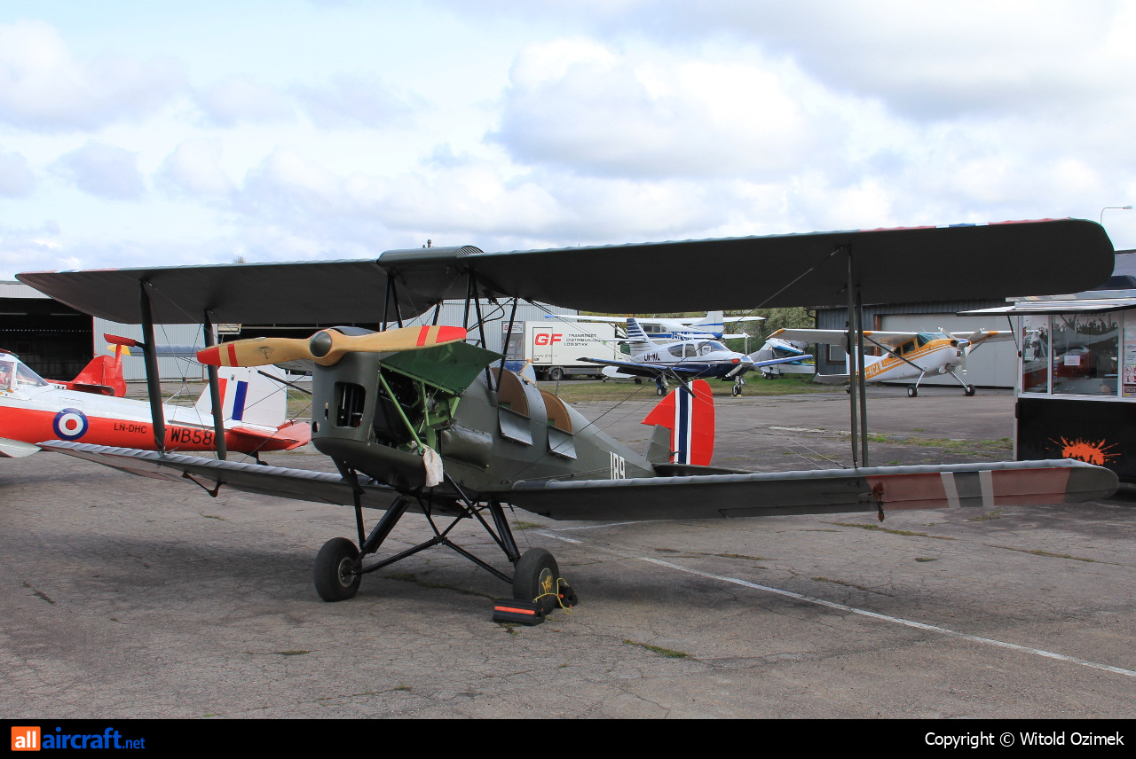 LN-KFT · De Havilland DH-82A Tiger Moth · (ENKJ)