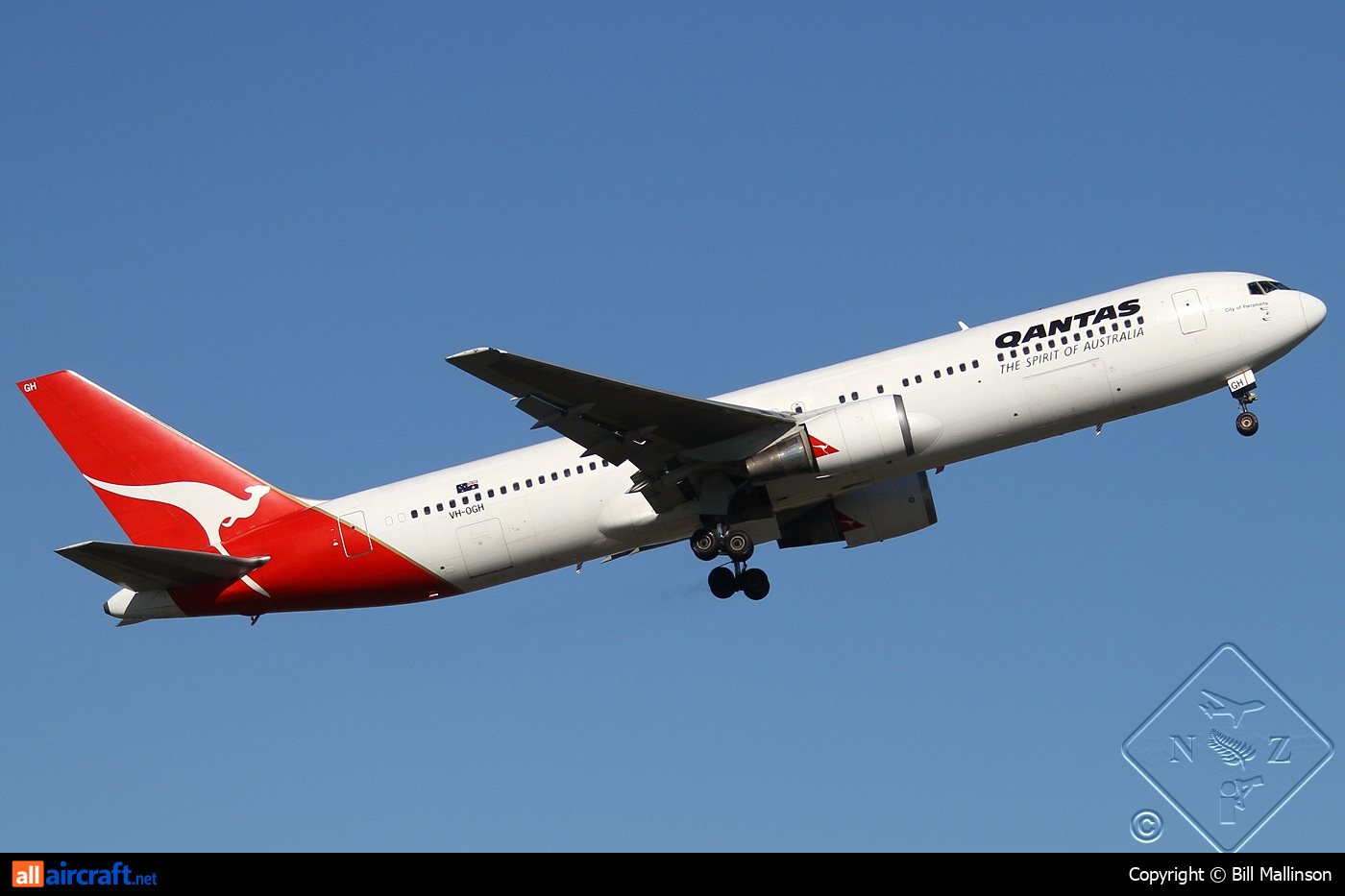 VH-OGH · Boeing 767-338/ER · (SYD / YSSY)