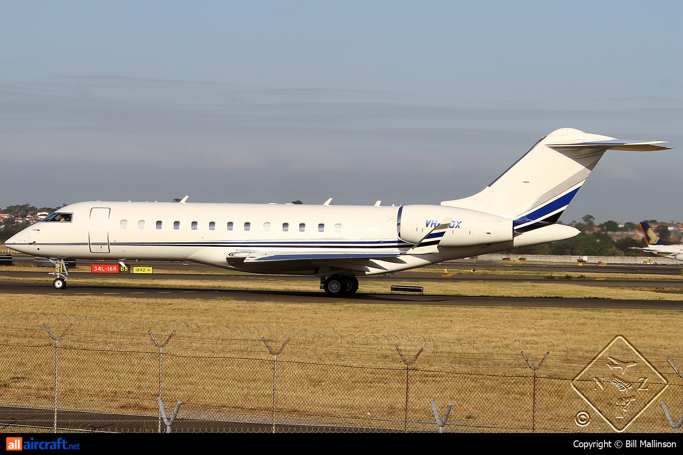 VH-VDX · Bombardier BD-700-1A10 Global Express · (SYD / YSSY)