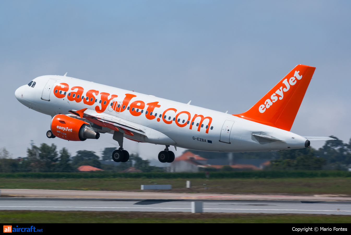 G-EZBA · Airbus A319-111 · (OPO / LPPR)