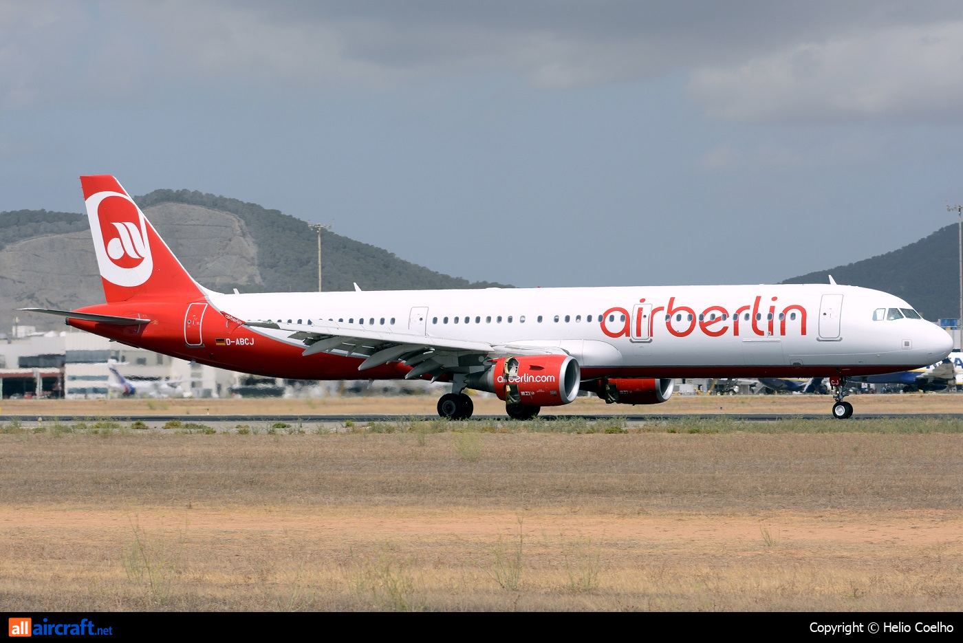 D-ABCJ · Airbus A321-211 · (IBZ / LEIB)