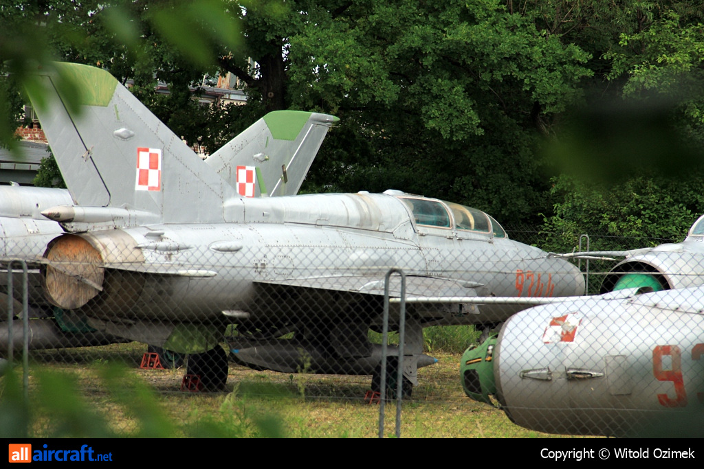 9344 · Mikoyan-Gurevich MiG-21UM · (EPKR)