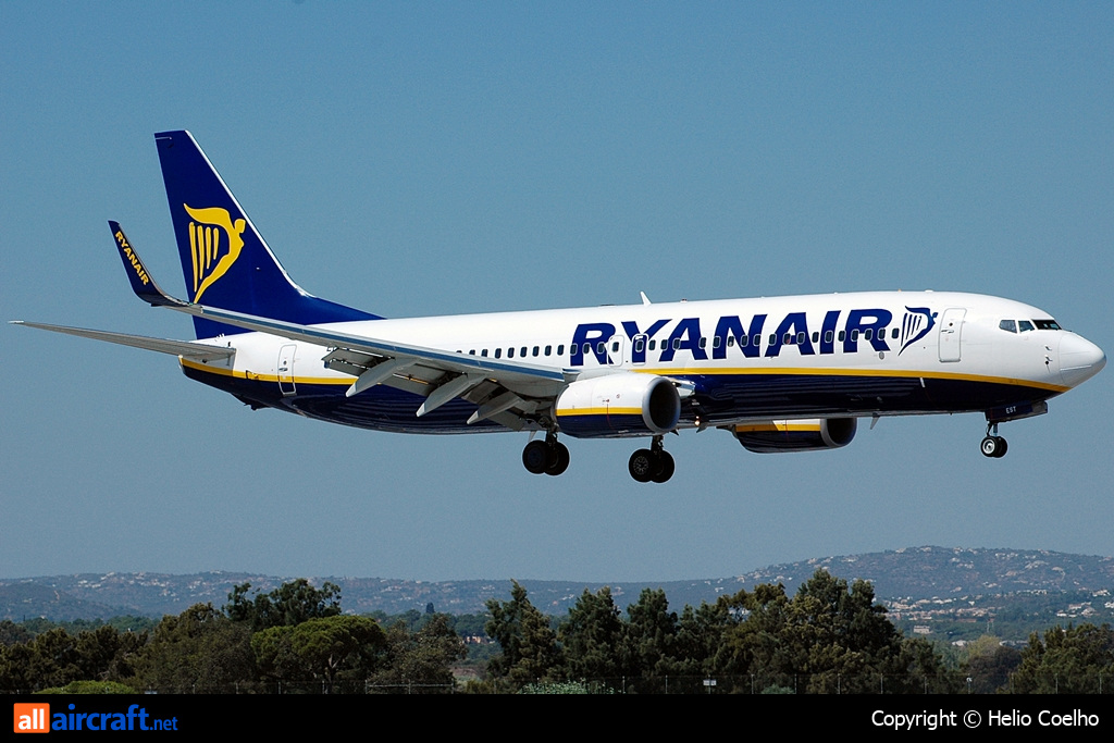 EI-EST · Boeing 737-8AS(WL) · (FAO / LPFR)