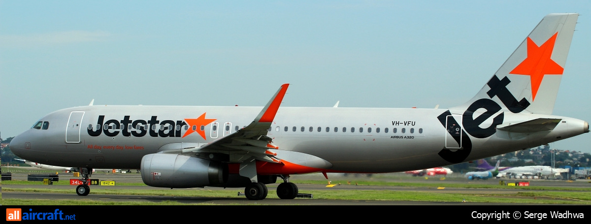 VH-VFU · Airbus A320-232 · (SYD / YSSY)