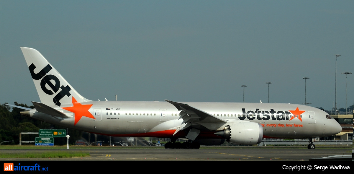 VH-VKE · Boeing 787-8 Dreamliner · (SYD / YSSY)