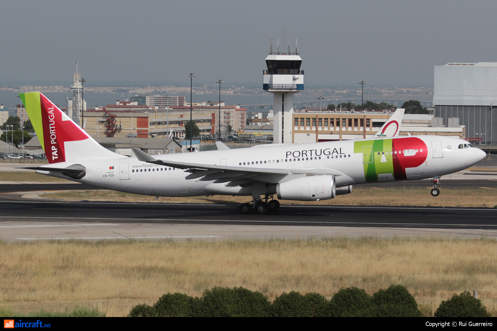 CS-TOS · Airbus A330-243 · (LIS / LPPT)