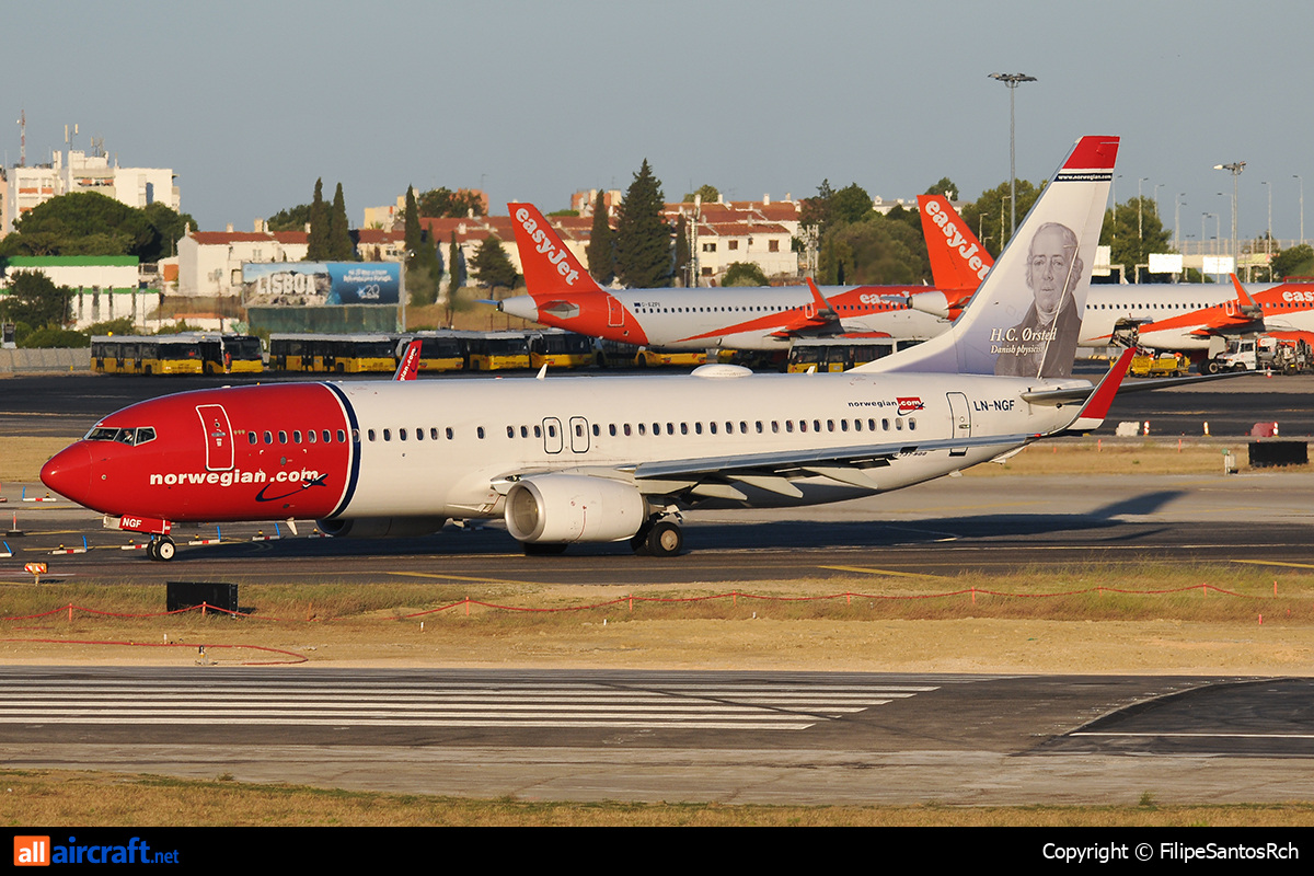 LN-NGF · Boeing 737-8JP(WL) · (LIS / LPPT)