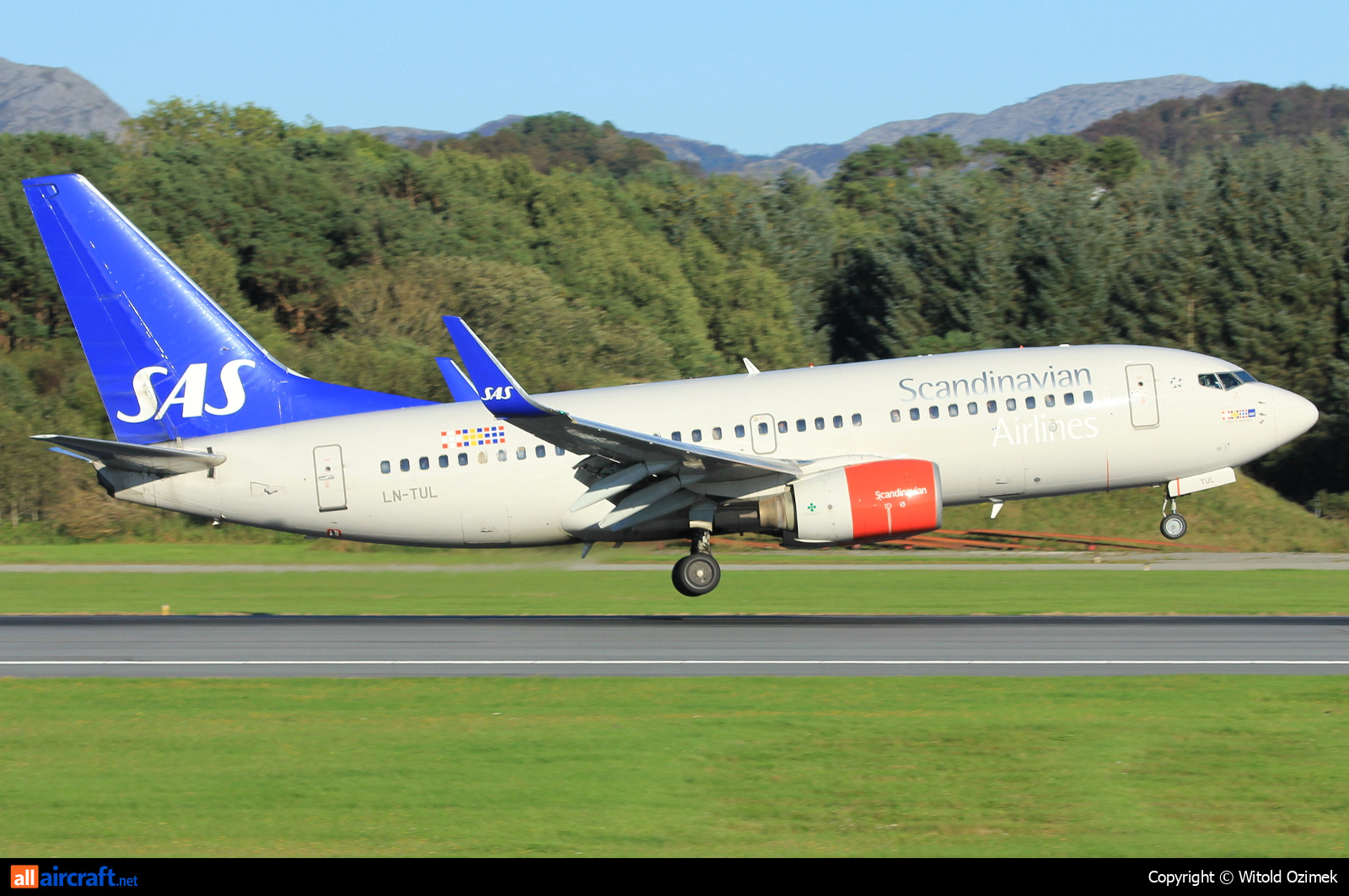 LN-TUL · Boeing 737-705 · (SVG / ENZV)