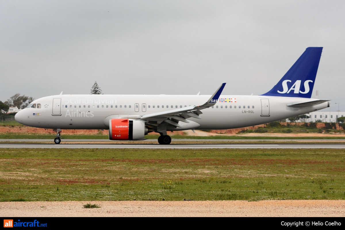 LN-RGL · Airbus A320-251N · (FAO / LPFR)