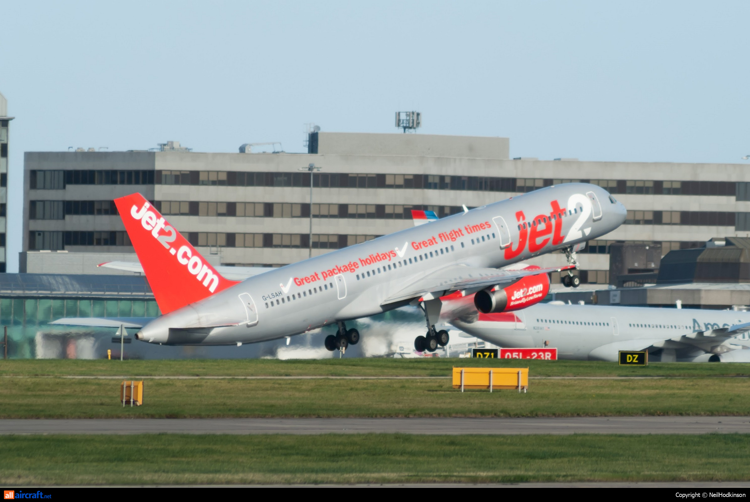 G-LSAH · Boeing 757-21B · (MAN / EGCC)