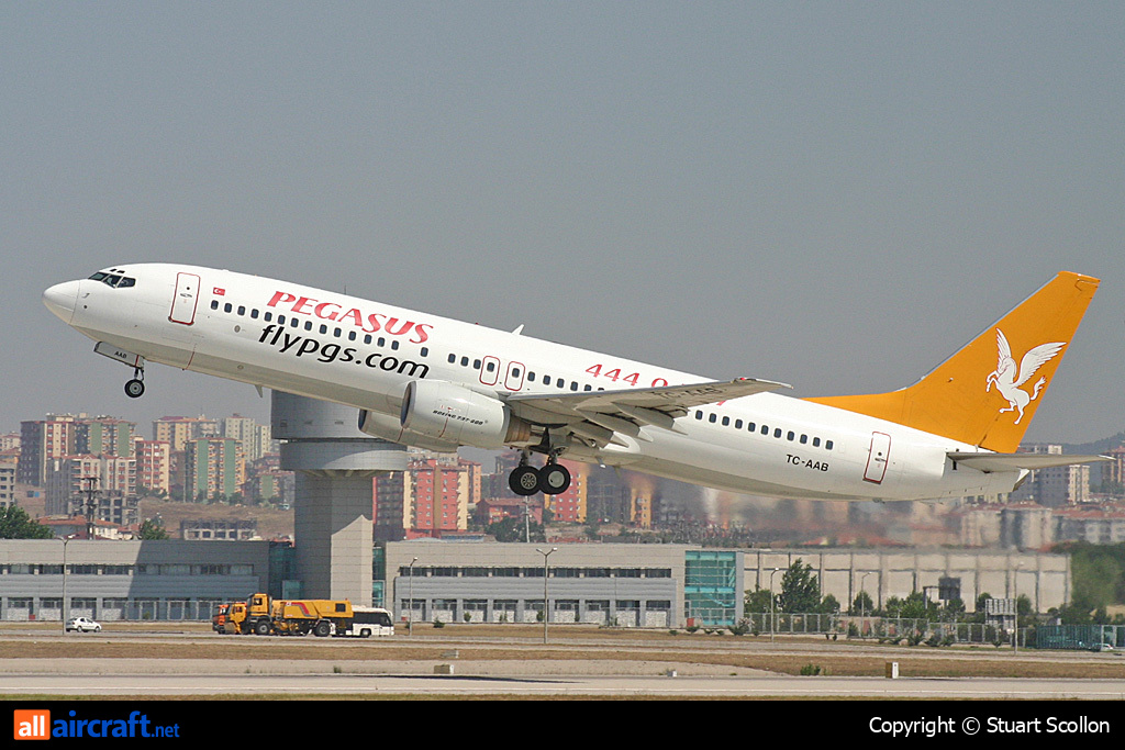 TC-AAB · Boeing 737-86N · (SAW / LTFJ)