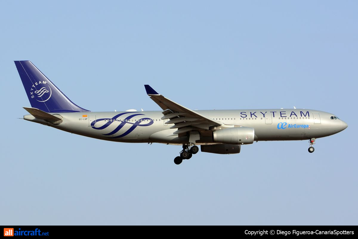 EC-LQP · Airbus A330-243 · (LPA / GCLP)