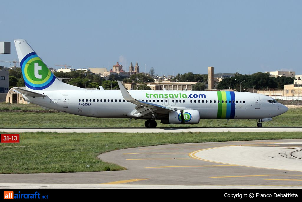 F-GZHJ · Boeing 737-86J(WL) · (MLA / LMML)